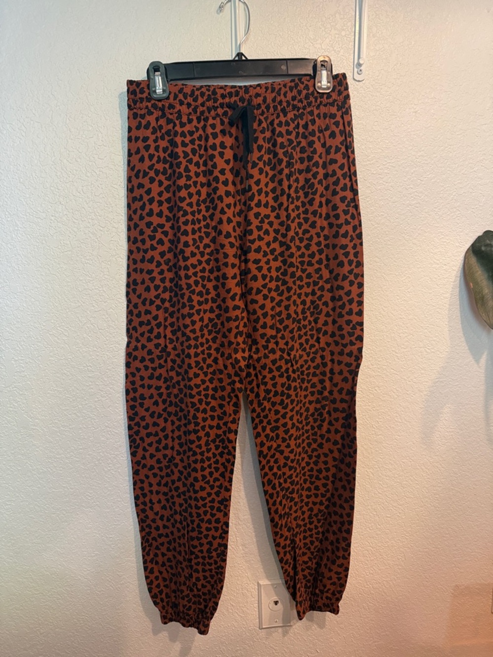 CAbi Rust Brown Leopard-Print Jogger Pants